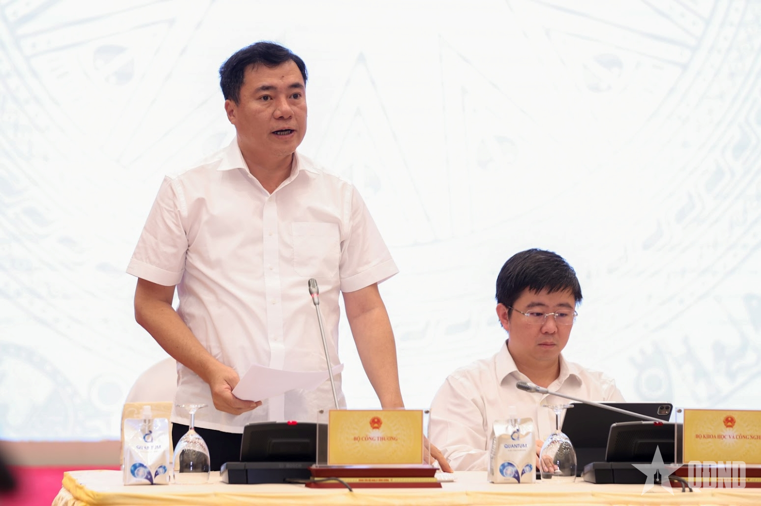 Không lợi dụng biến động xăng dầu để giữ giá bất hợp lý
